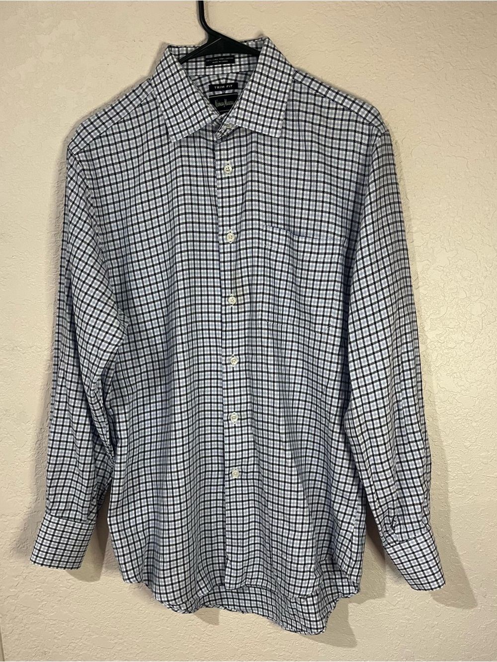Neiman Marcus Men’s Blue and White Windowpane Trim Fit Button-Down Shirt 32x33